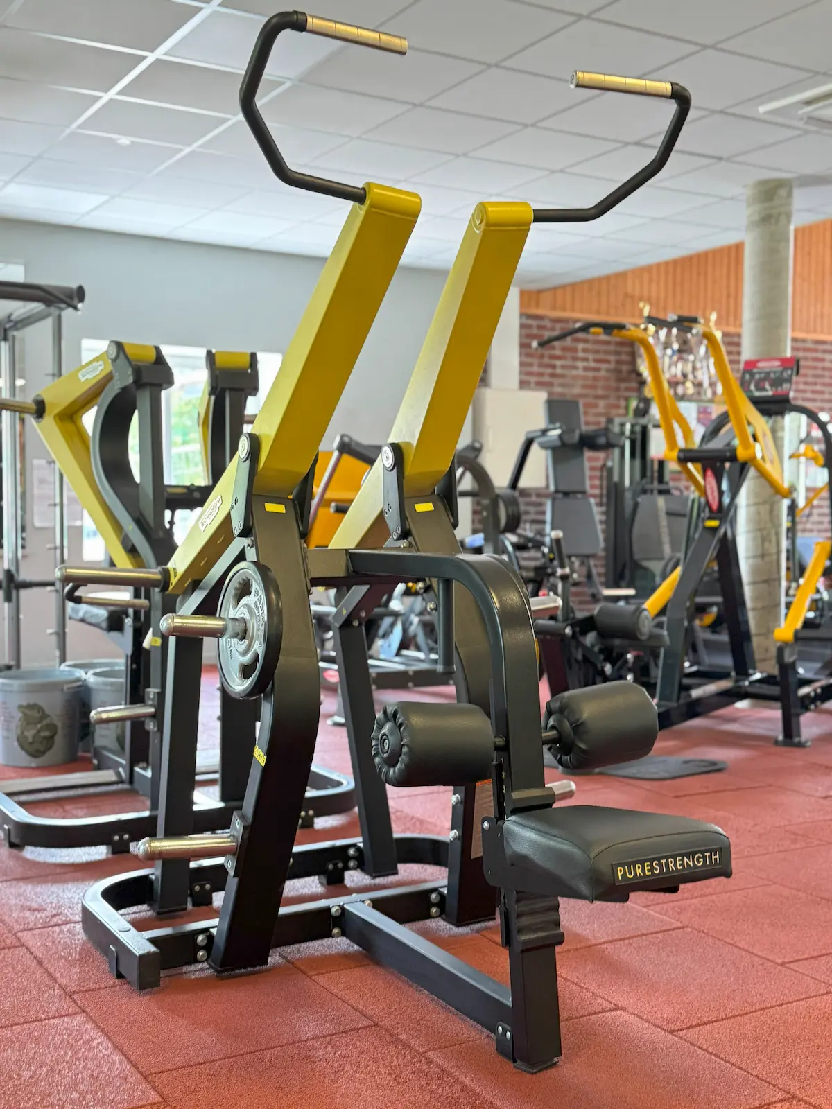 TechnoGym - Pure Pulldown